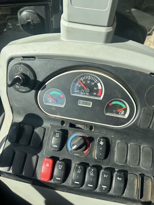 Продам Екскаватор-навантажувач CAT428f2