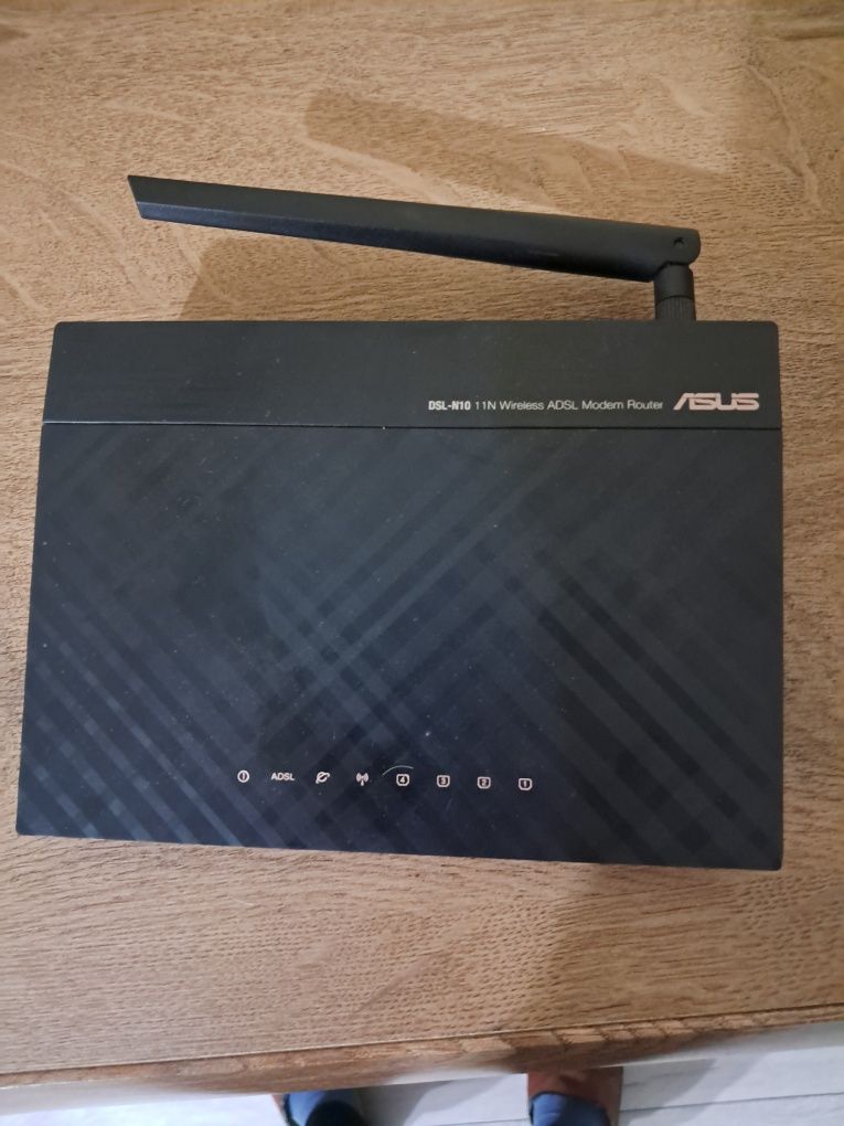 Router  asus  DSL N10 C1