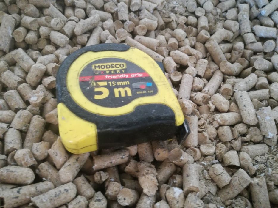 Pellet  8mm  popiół 0,9% kaloria 18,5 gJ