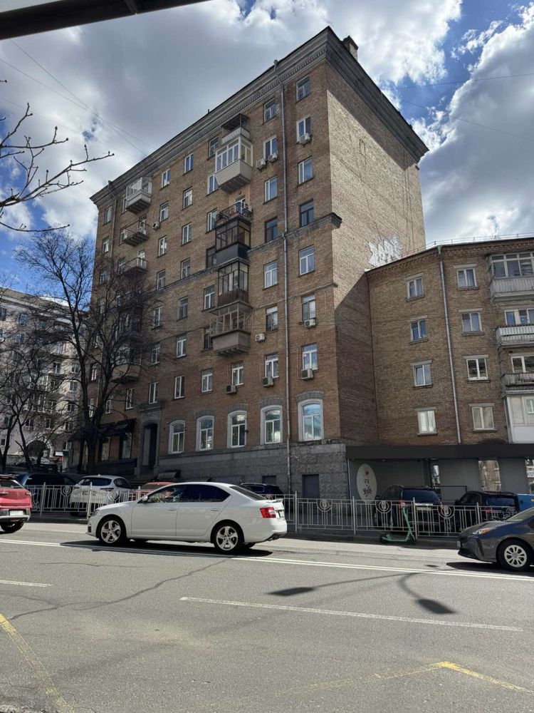 ЧЕВОНА ЛІНІЯ! Мечнікова Центр Метро Кловська продаж приміщення