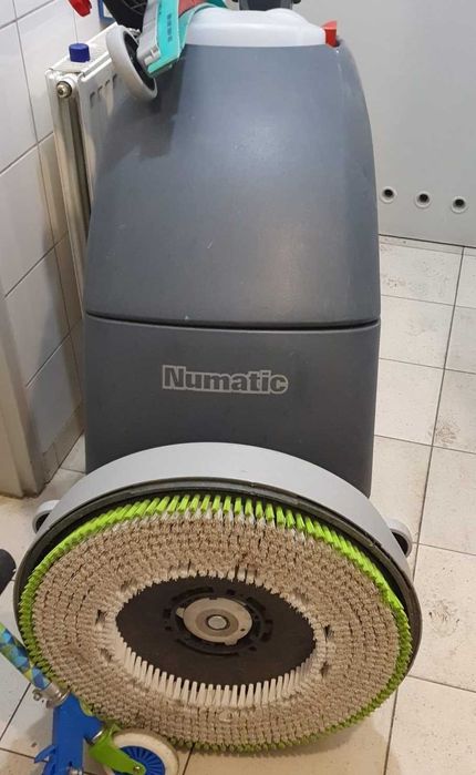 Numatic TGB4055T automat szorująco zbierający z napędem FV23%