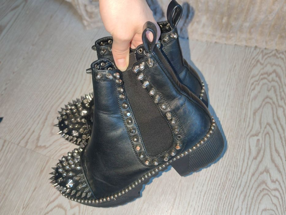 Ботинки челси с шипами