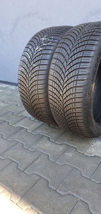 225/45/18 Goodyear Demo