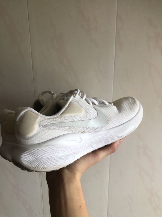 Кросівки Nike Revolution 7
