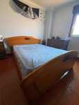 Cama de casal com colchão e estrado