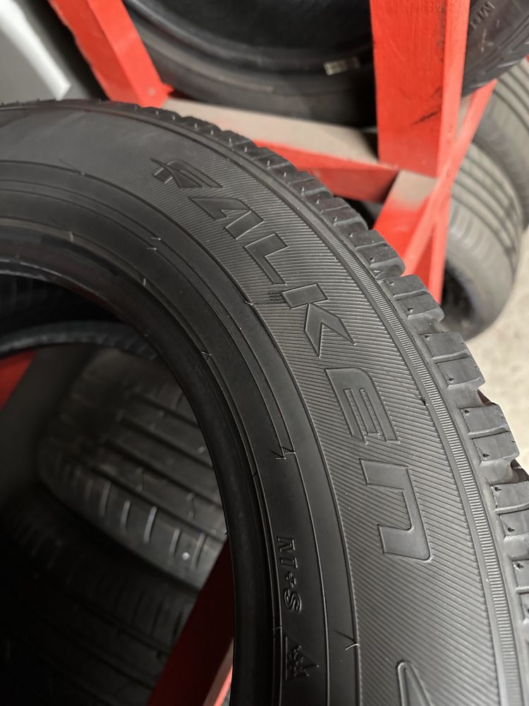 Opony 215/65/17 Falken Eurowinter HS01 SUV zimowe zima 2szt 2x
