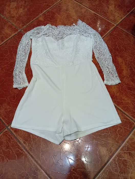 Biały kombinezon