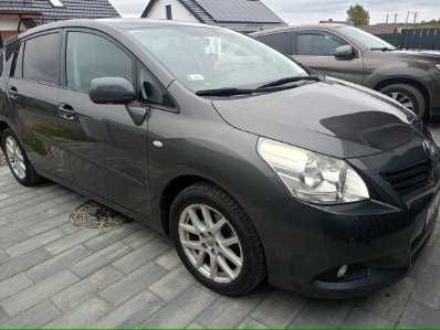 Toyota Verso 1.8 benzyna rok produkcji 2012