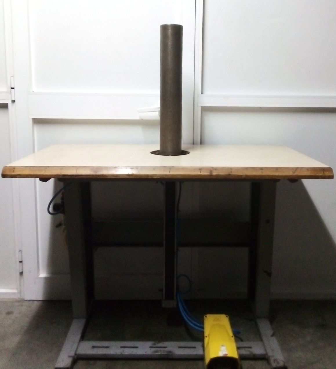 Máquina para calçado - Costura para virar canos botas