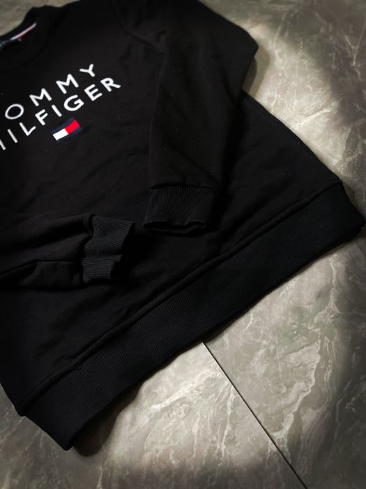 Super Rabat! Nowa Czarna Damska Bluza «Tommy Hilfiger» Markowa / S