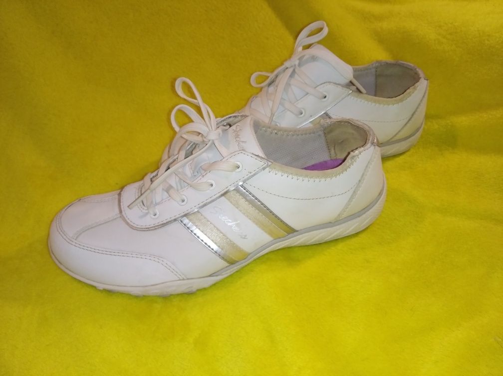 Кроссовки белые кожаные 41 26 см skechers