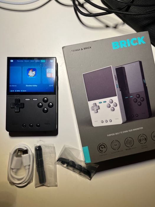 Trimui Brick retro konsola + karta 64GB z grami - jak nowa