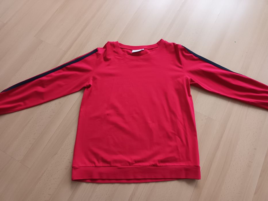 Bluzy dla dziewczynki od 10-18 lat