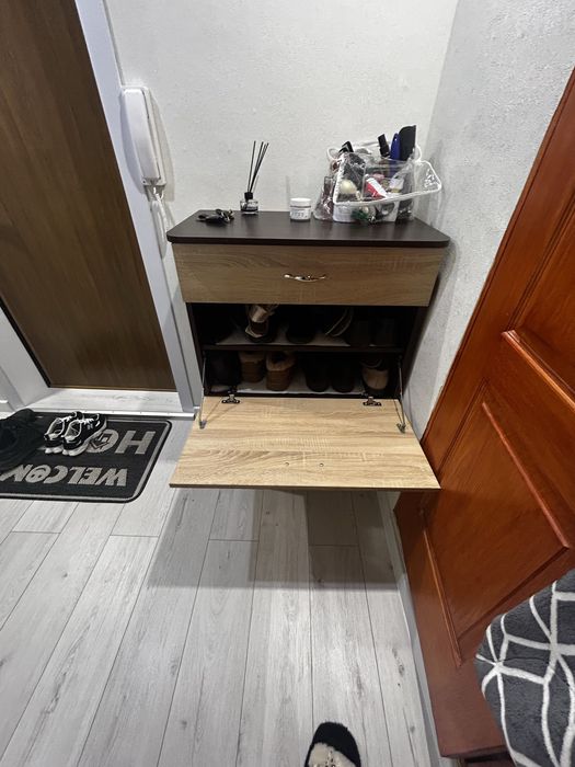 Тумба під взуття.