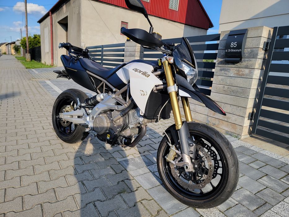 Aprilia Dorsoduro 750 Factory '10r 29000 km jestem właścicielką 2 lata