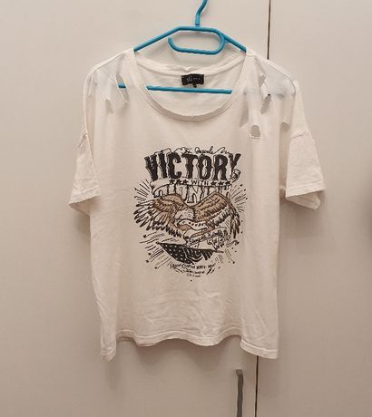 T-shirt/koszulka/bluzka YFL Reserved z dziurami/przetarciami i orłem