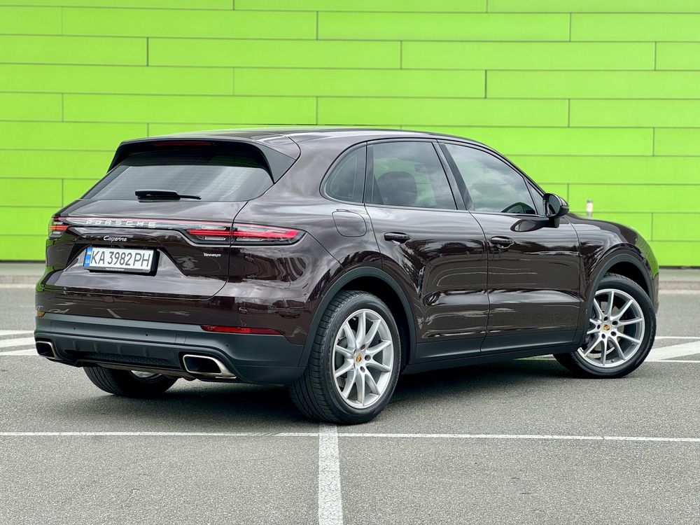 Porsche Cayenne Official