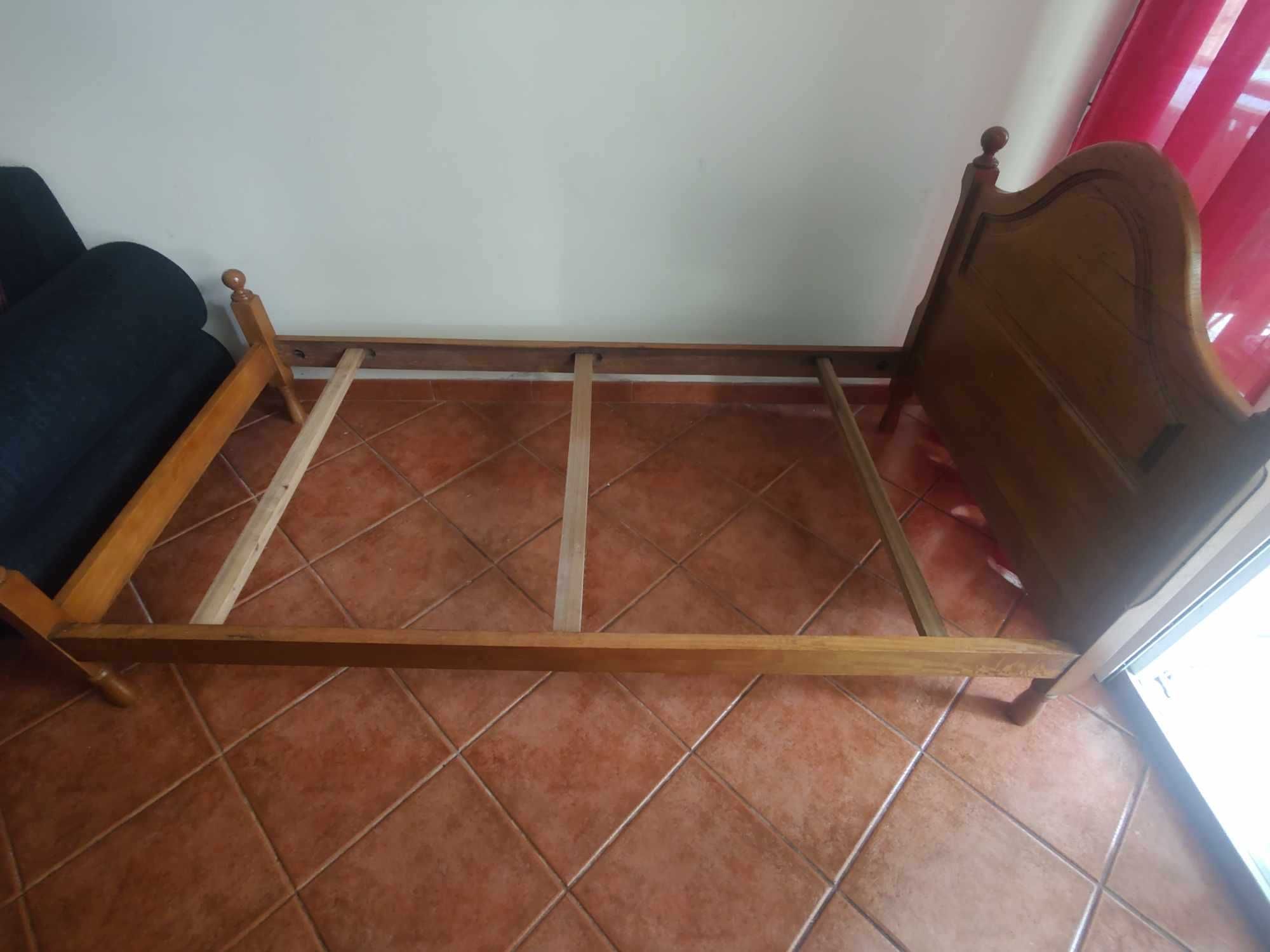 Cama solteiro Barata