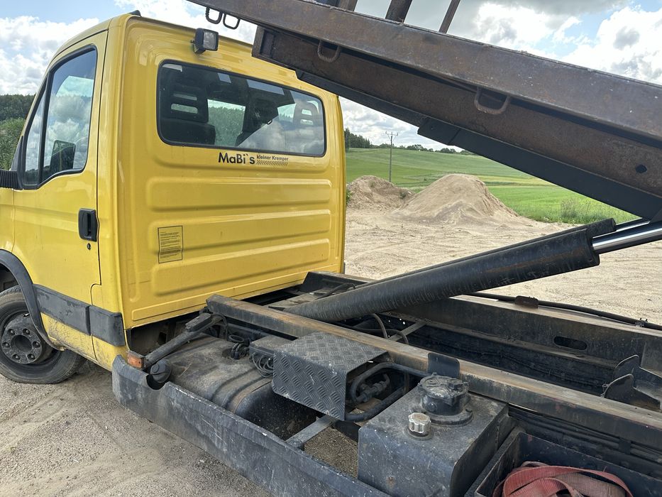 Sprzedam Iveco Daily 65C15 2.8  7,5 t 100tys przebiegu. Hakowiec