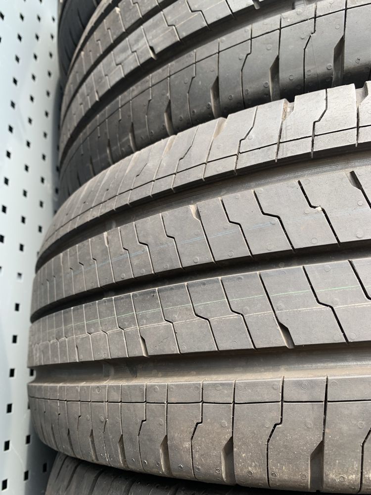 Продам літню резину 235/65R16C