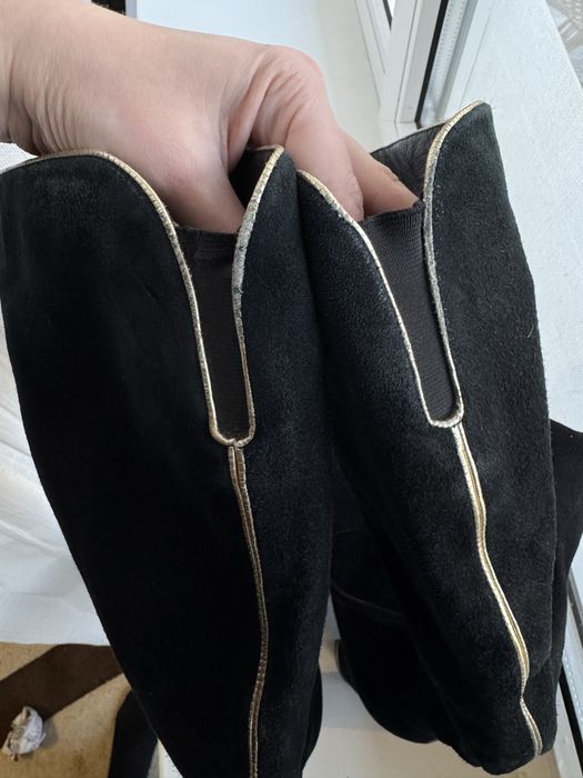 Зимові натуральні замшеві чоботи