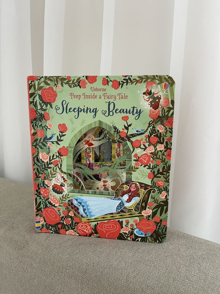 Книга с окошками. Peep inside a Fairy Tale:  Sleeping Beauty