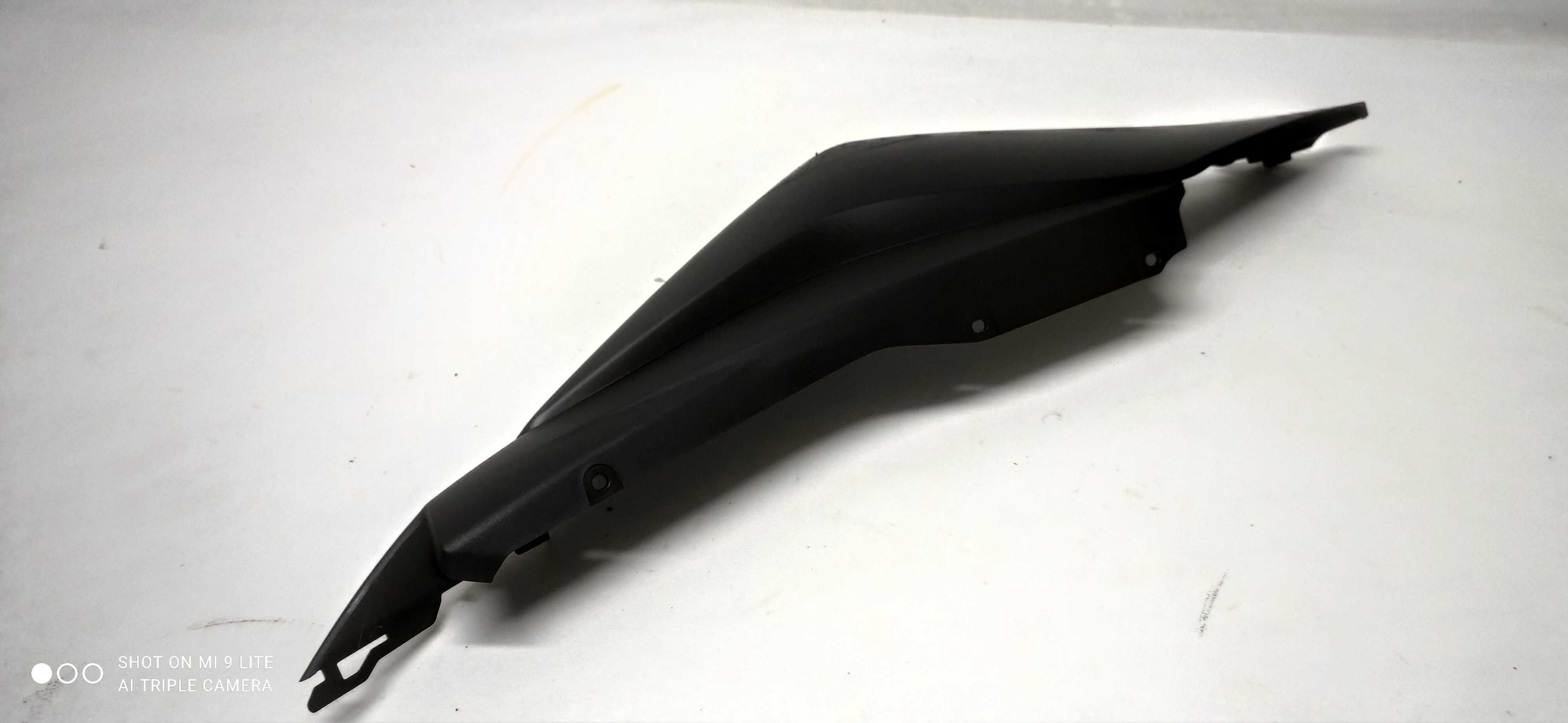 YAMAHA YZF-R3 YZF R3 Ogon Zadupek Owiewka Prawa Tylna Tył 19+