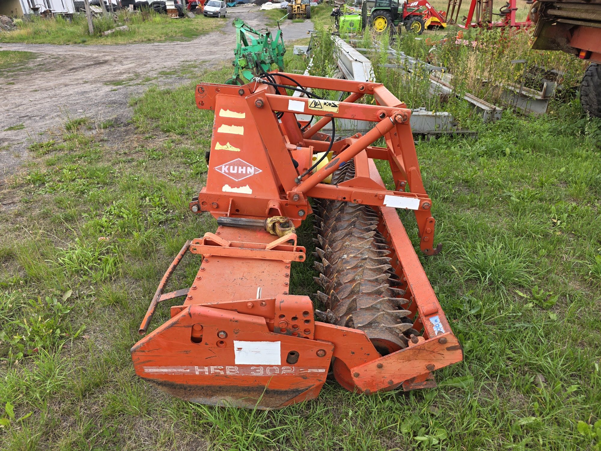Agregat aktywny,brona wirnikowa  Kuhn HRB 302 D