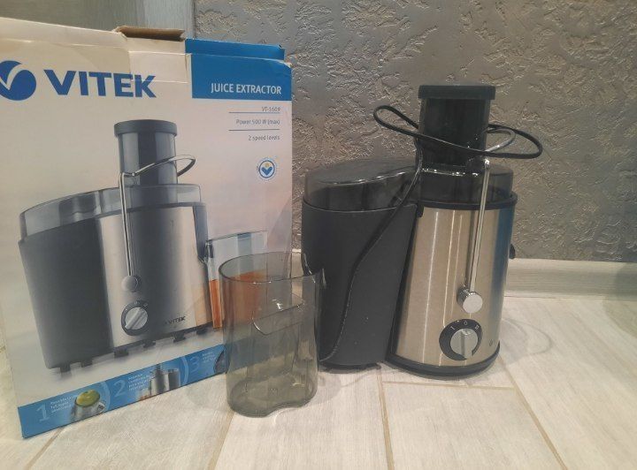 Соковитискалка вітек ,новая .