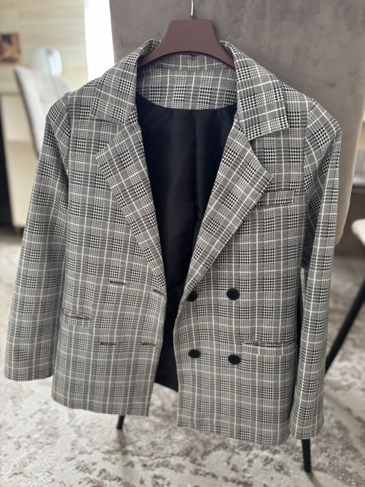 Піджак дитячий 146 см