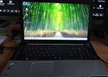 Laptop Toshiba sprawny.
