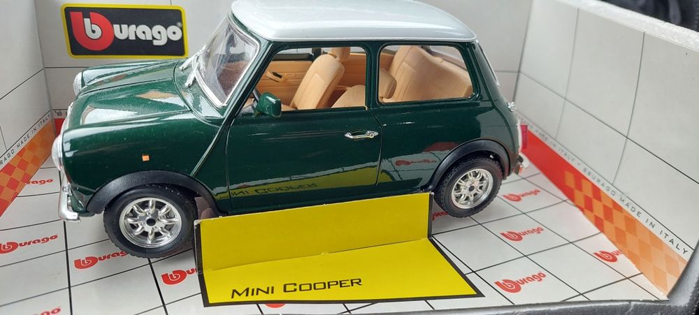 Model 1:18 Mini Cooper Bburago