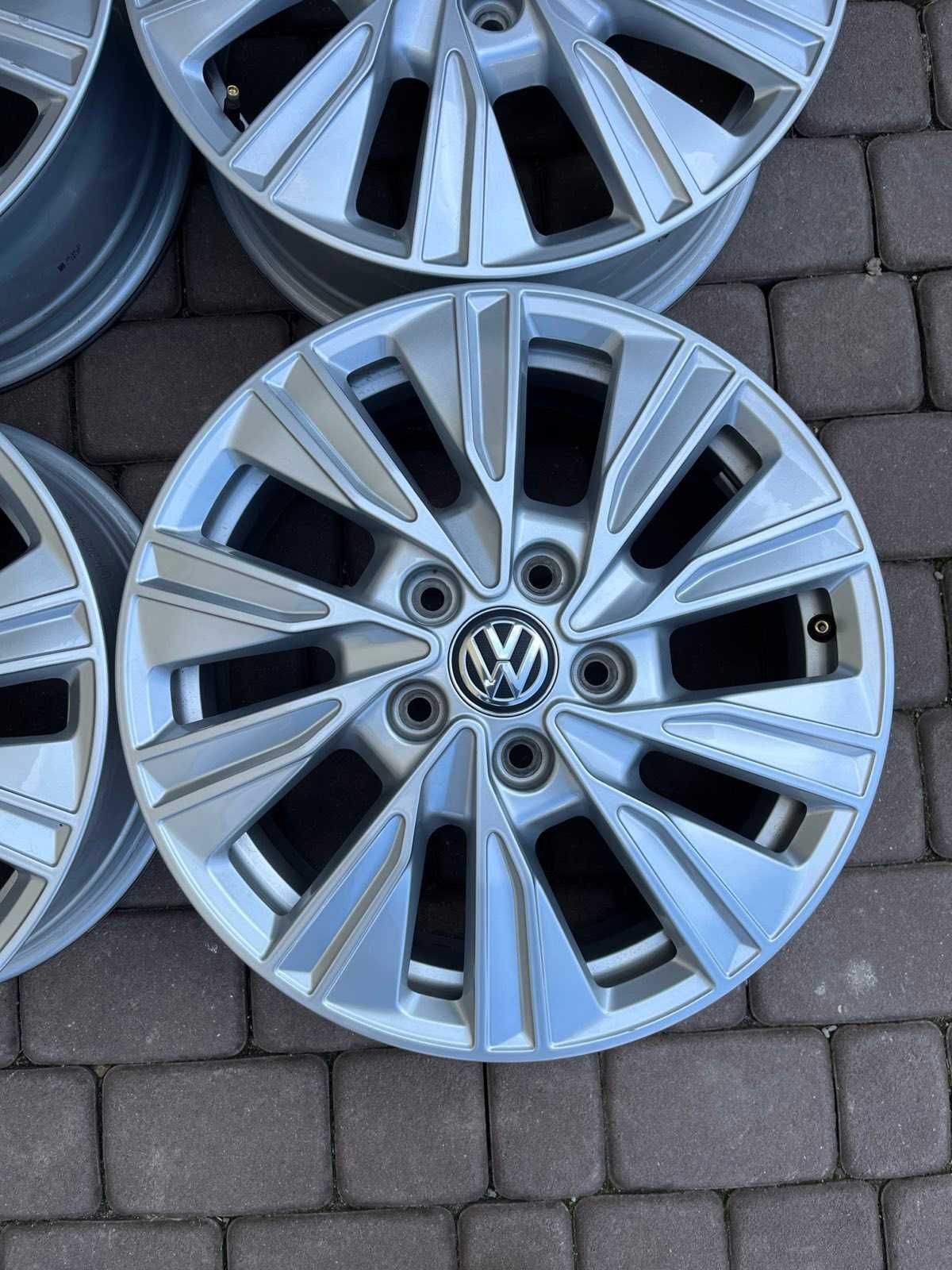 Oryginalne alufelgi Vw 5x120 17 cali Multivan T7 T6 T5 NOWY MODEL