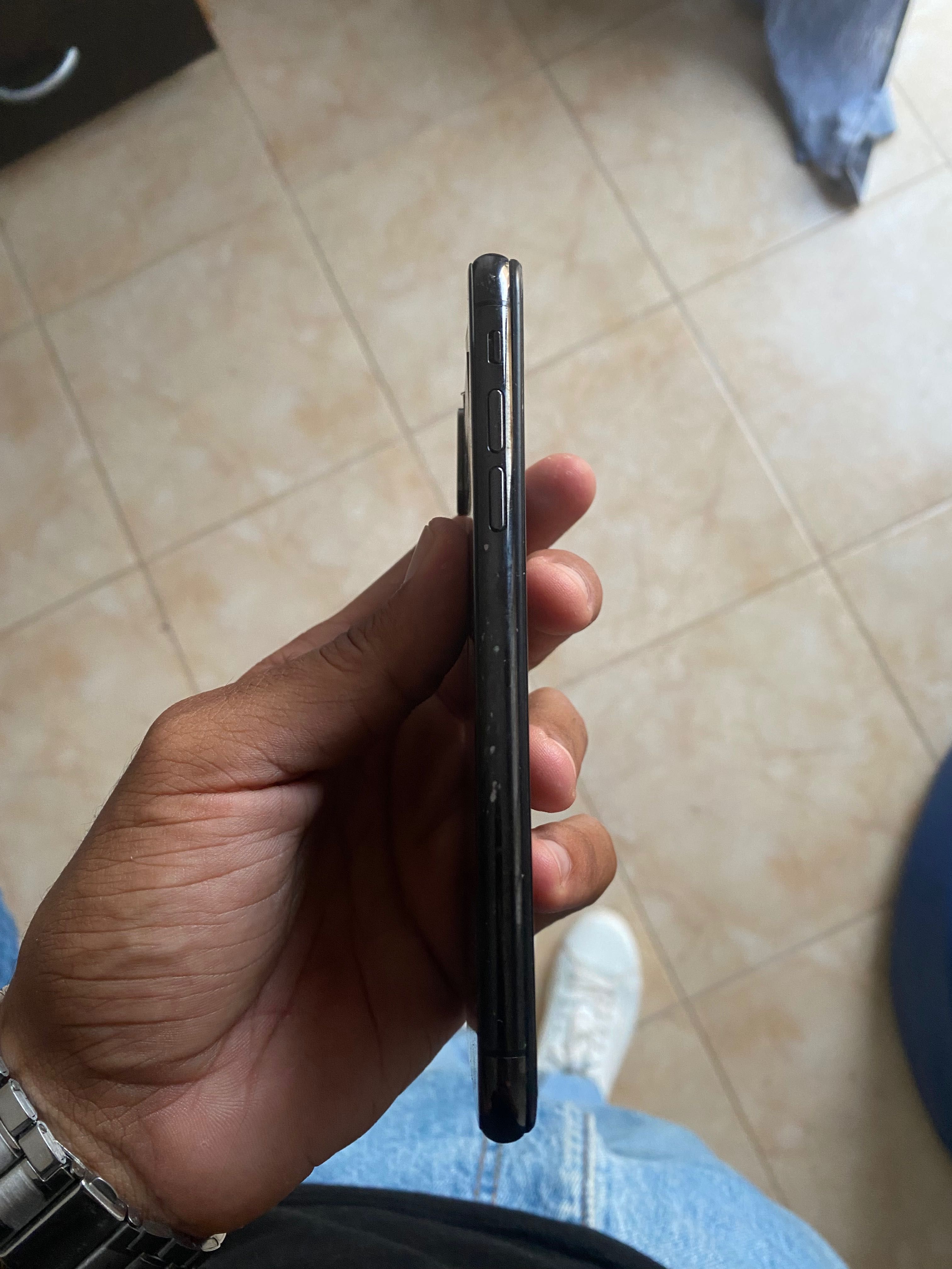iPhone XR apenas para retirada de peças  30,00