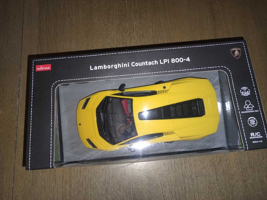 Lamborghini Countach LPI skala 1:16 zdalnie sterowany RASTAR RC