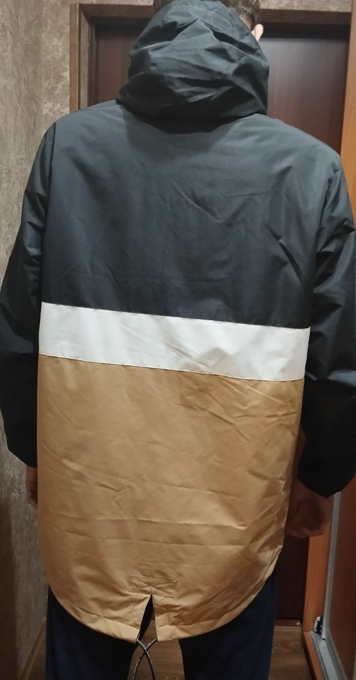 Продам чол.осінню парку