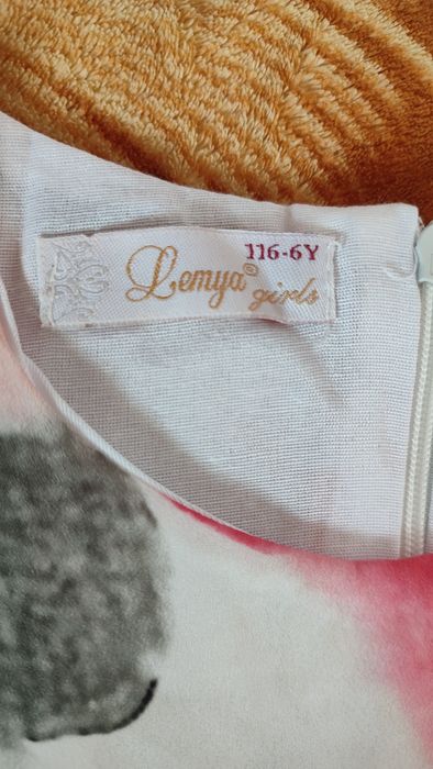 СРОЧНО ПРОДАМ платья на девочку