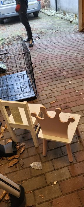 Dwa dzieciece ktzeselka do odnowienia