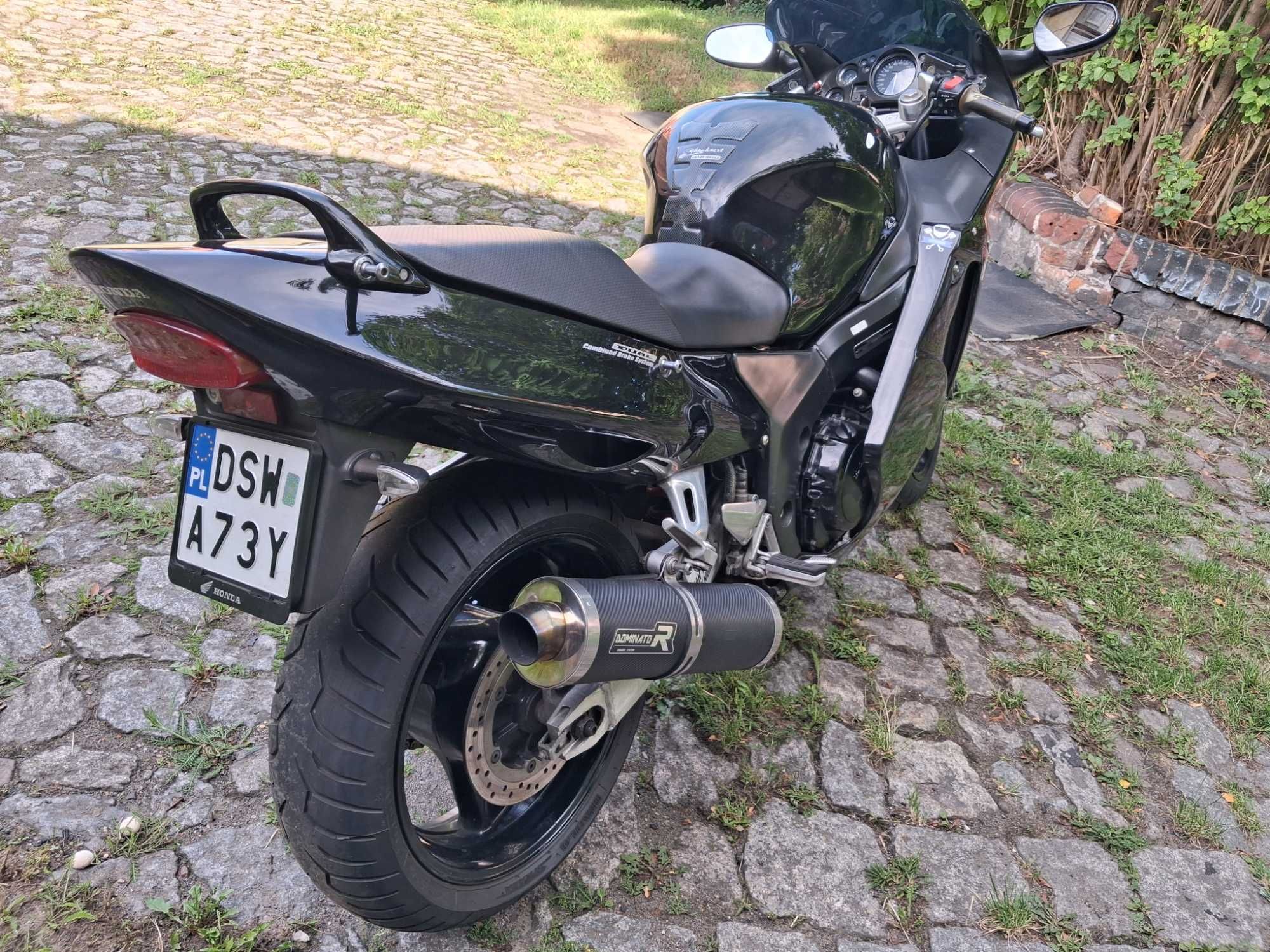 Honda CBR 1100 XX blackbird zadbana 6 lat w jednych rękach