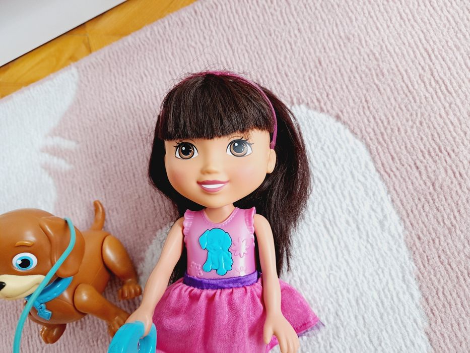 Lalka Dora 30cm z interaktywnym pieskiem mówi śpiewa Dora świat pozna