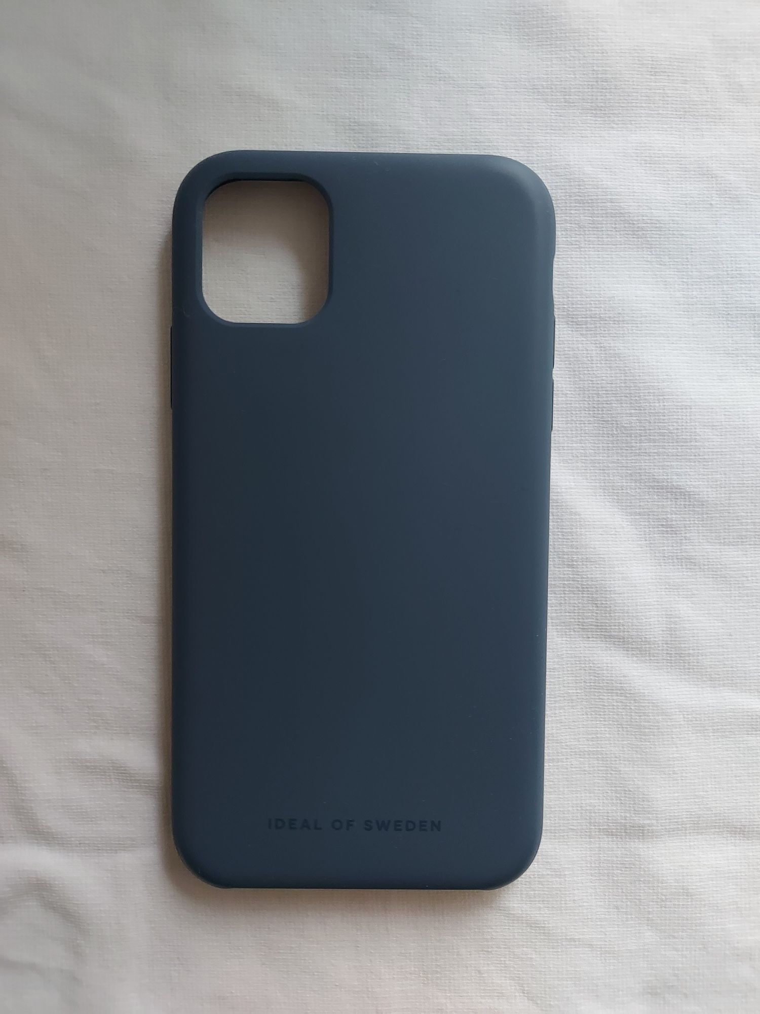 Etui midnight blue  silikonowe  Ideal of Sweden  Apple iPhone 11