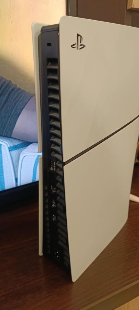 PlayStation 5 + osprzęt