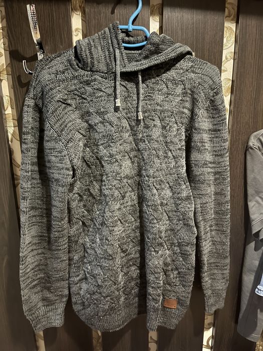 Батник с капюшоном