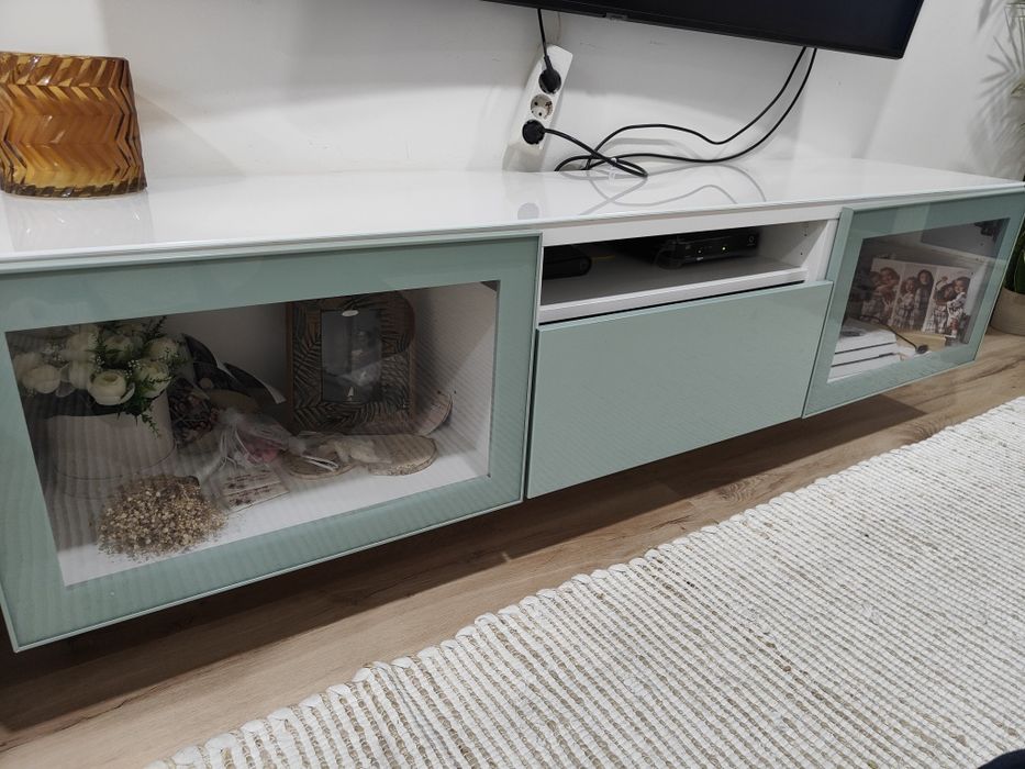 Móvel besta ikea