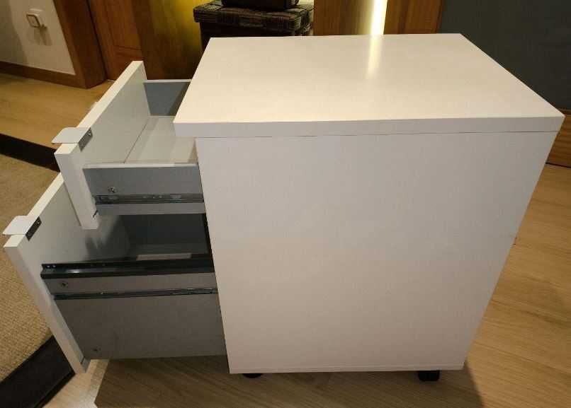 Móvel Branco com Gavetas 40x51x63, Muito Versátil e Moderna