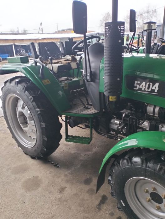 Продам ДТЗ 5404 майже новий