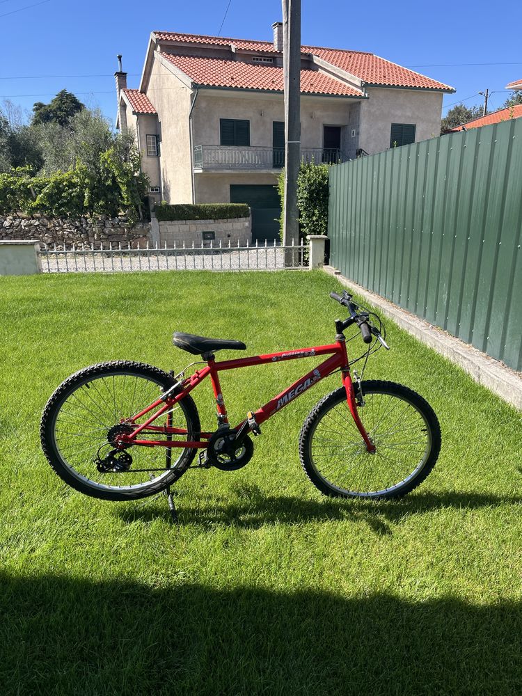 Bicicleta Mega Aro 24 (negociável)