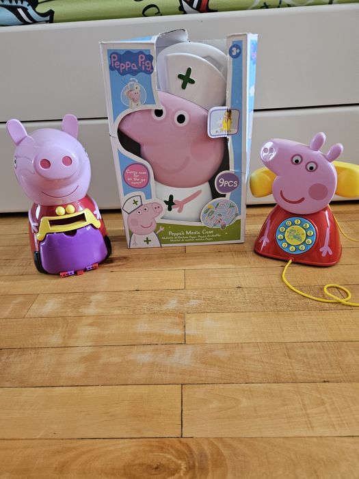 Набір лікаря Пеппа,сортер музичний,телефон