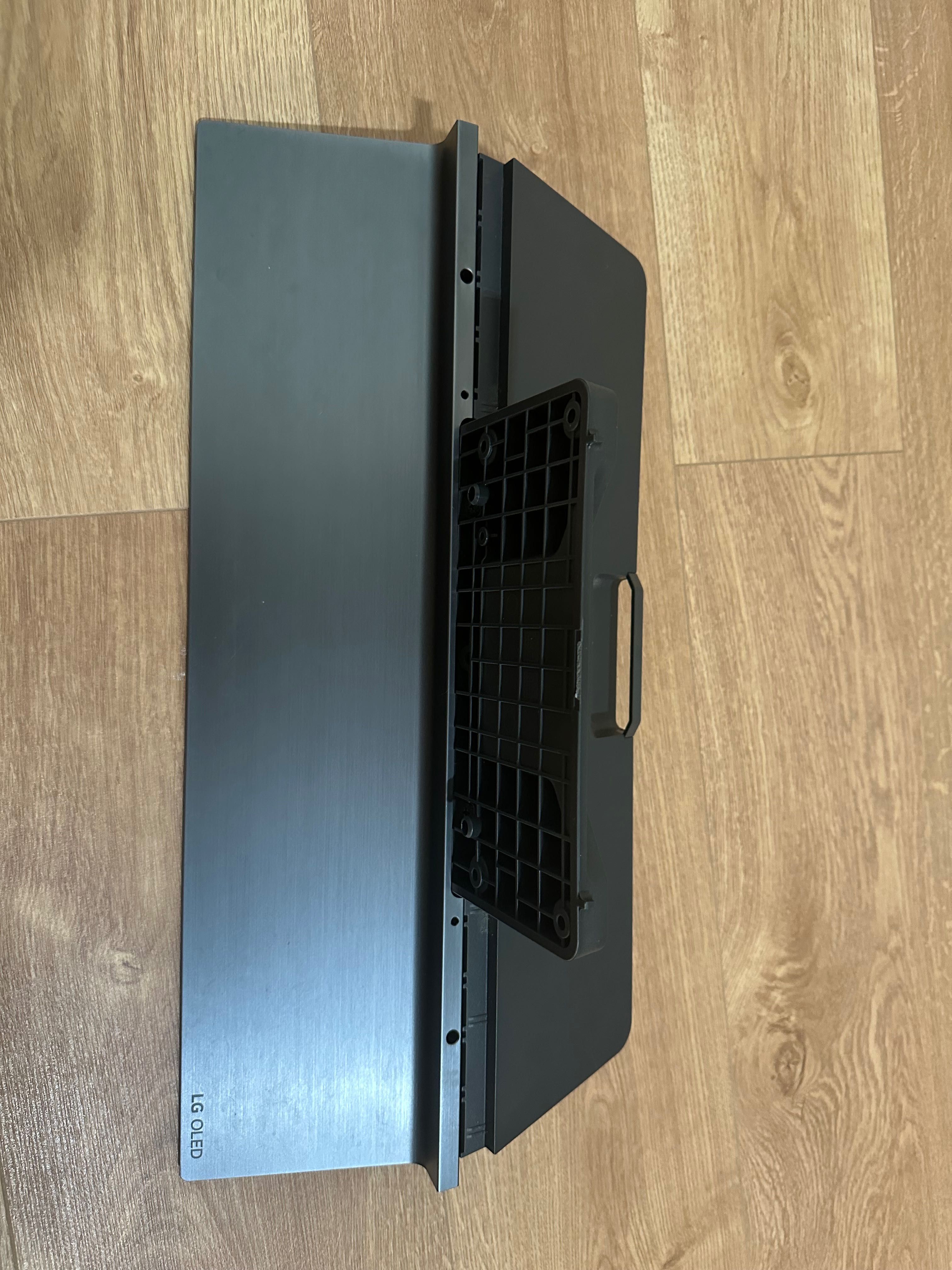 Base original LG OLED 55” – suporte metálico (linha C2 / A2)