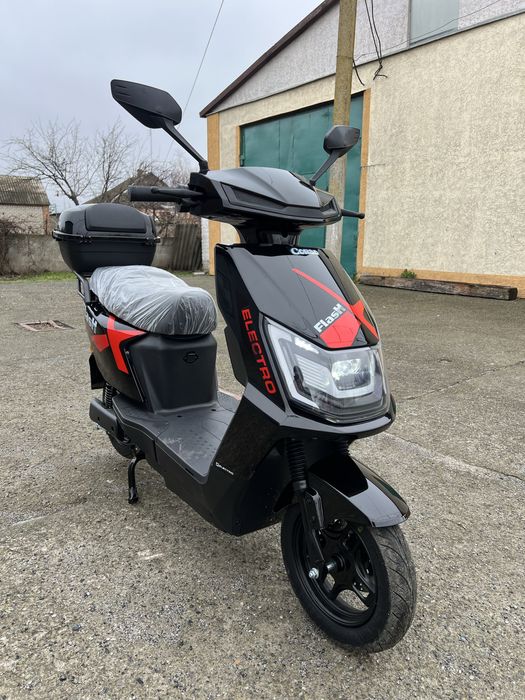 Електроскутер Corso FlashX 1200W.